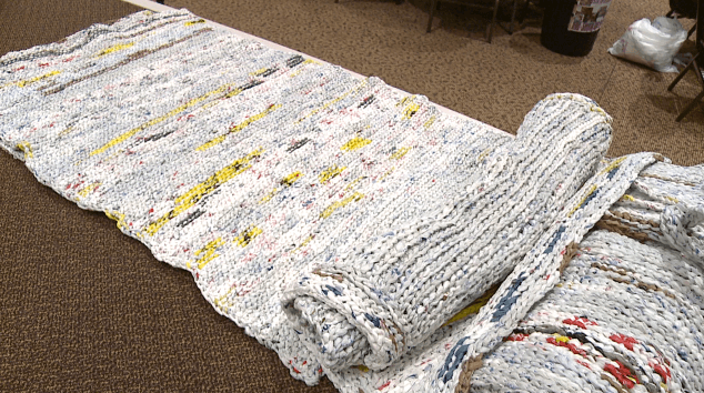 These Bag Ladies turn Plastic Bags into Sleeping mats for Homeless    Saying Truth